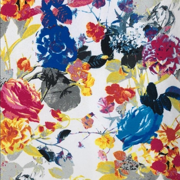 Kut from the Kloth Floral Top (Size Small) - Picture 6 of 7